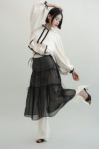 GAYEON LEE OZ Skirt- Black | 신세계V