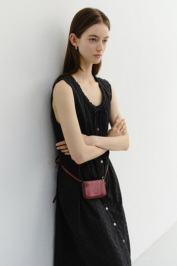 DUNST NEEDLEWORK BABYDOLL DRESS BLACK_UDDR6B225BK | 신세계V