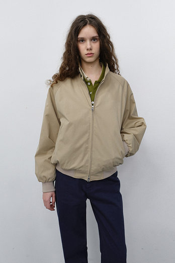 DUNST UNISEX VOLUME HARRINGTON JACKET BEIGE_UDJU6C110I2 | 신세계V