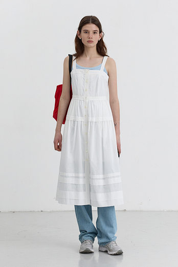 DUNST SQUARE-NECK SLEEVELESS DRESS OFF WHITE_UDDR5B230OW | 신세계V
