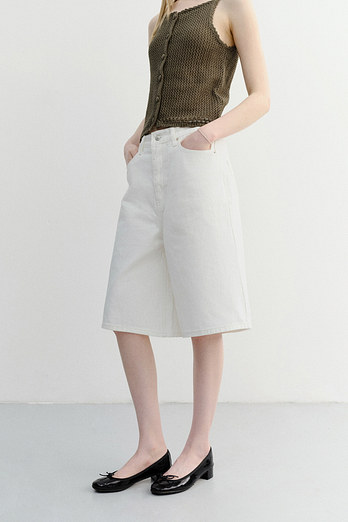 DUNST RELAXED BERMUDA DENIM SHORTS IVORY_UDPA6B247IV | 신세계V